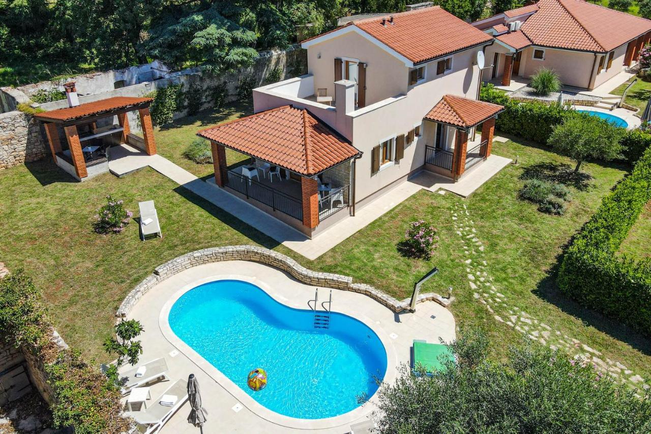 Villas Kolumbera With Private Pools エクステリア 写真