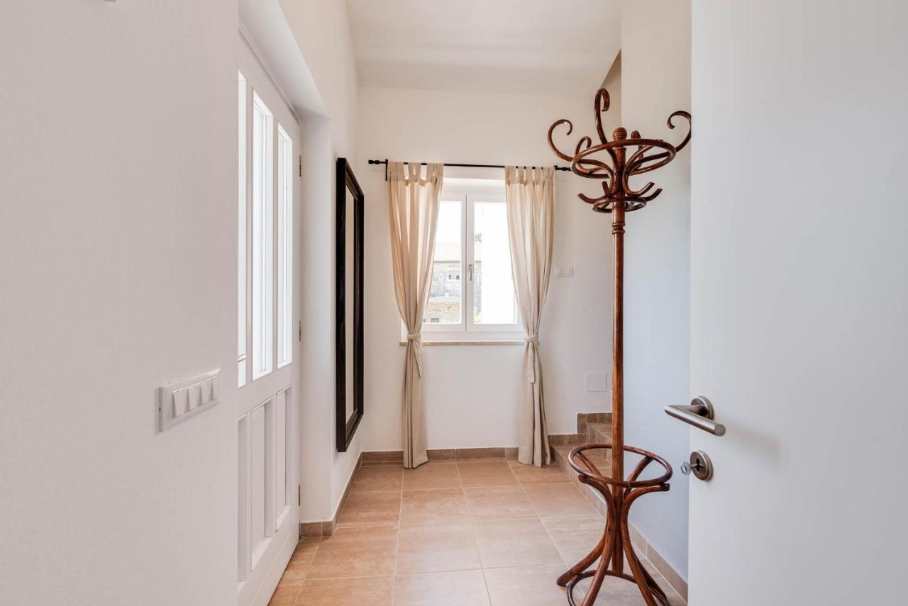 Villas Kolumbera With Private Pools エクステリア 写真